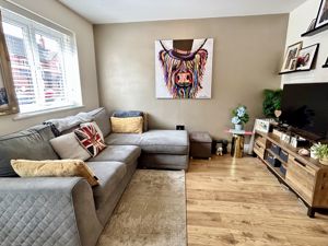 Lounge- click for photo gallery